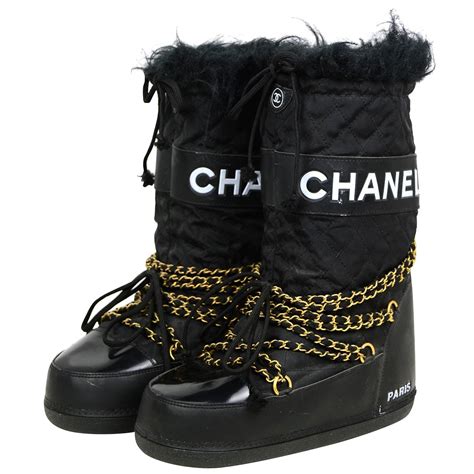 moon boots chanel|Short Boots .